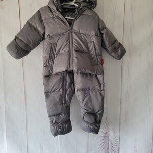 Onekid Car Seat Coat 6-12 Mo, Road Coat Snow Suit, Removable Hood, Anti-slip Dot